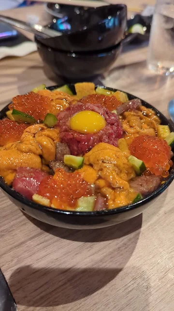 YAKINIKU SORAUMI　うにくらばらちらし