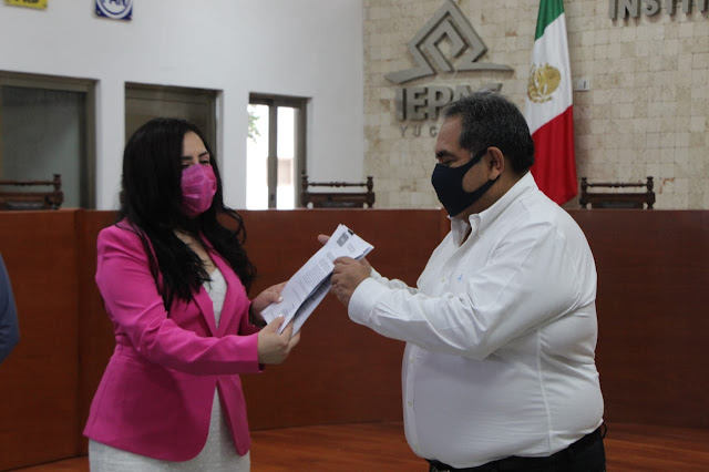 Fuerza Social por México registra su plataforma electoral ante el IEPAC. Antonio Sánchez