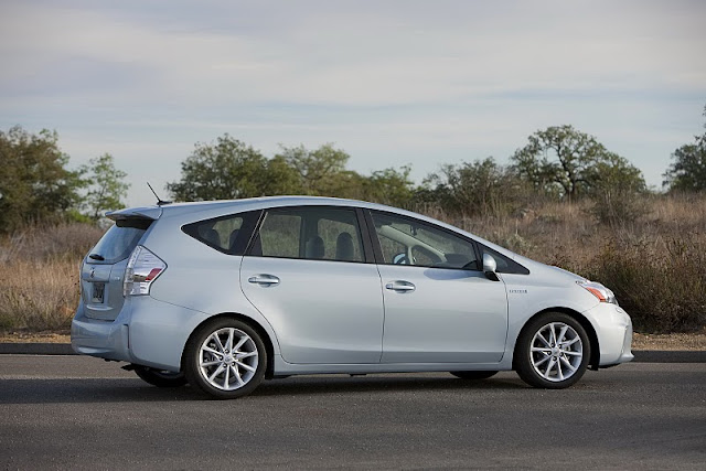  2012 Toyota Prius V