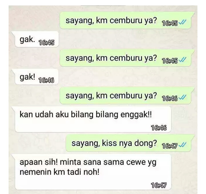 Kumpulan Chat Lucu dengan Pacar Bikin Salah Paham