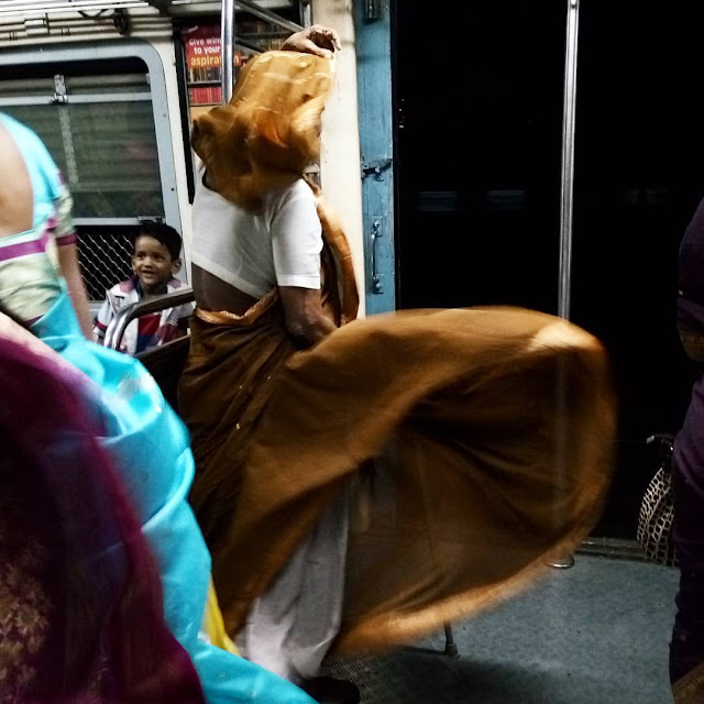 mumbai local ladies compartment saree night