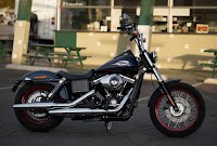 Harley-Davidson Dyna Street Bob Limited Edition (2013) Side