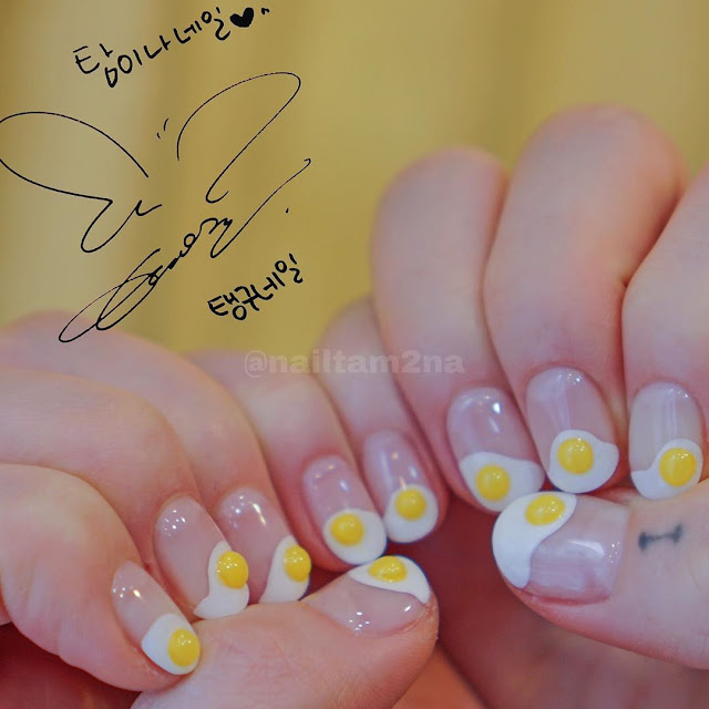 SNSD Taeyeon Nail Art