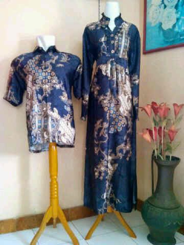  Sarimbit  batik  model baju gamis Aneka Model Baju Batik  