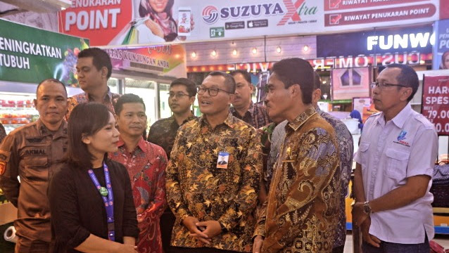 Pj Walikota bersama TPID dan TP2DD Tinjau Harga Bahan Pokok Suzuya Mall 