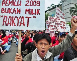 PEACEMAKER☮: Demokrasi di Indonesia