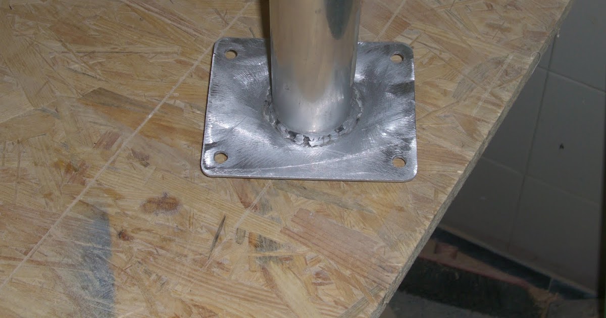 i550 - hull 270: Compression post and mast foot base