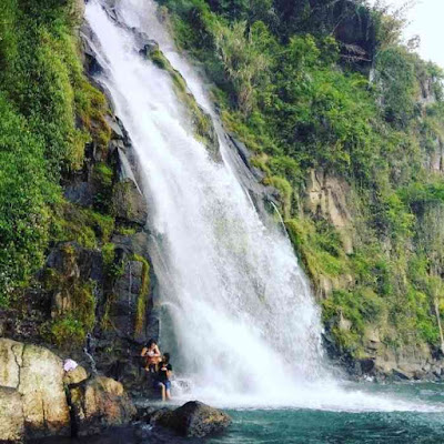 lokasi air terjun binangalom