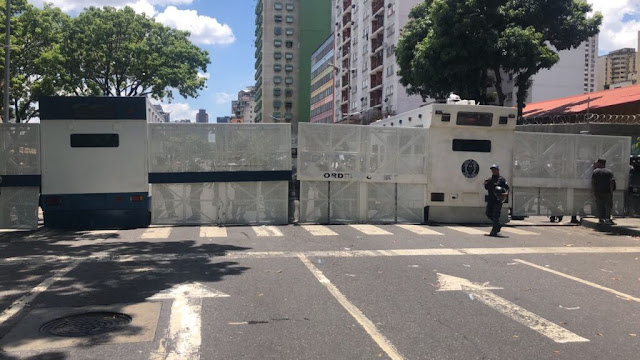 PIQUETE DE LA PNB IMPIDIÓ PASO DE LA MARCHA DE LOS TRABAJADORES EN CARACAS