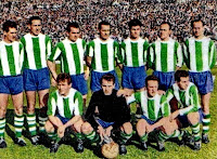 SPORTKLUB RAPID WIEN. Temporada 1956-57. Sin ordenar: Gartner, Halla, Happel, Golobic, Hanappi, Gießer, Körner I, Riegler, Robert Dienst, Körner II, Höltl;. REAL MADRID C. F. 4 S. K. RAPID WIEN 2 Resultado eliminatoria: REAL MADRID CF 7 SK RAPID VIENA 5 (tras partido de desempate). Jueves 01/11/1956, 16:00 horas. Copa de Europa, octavos de final, partido de ida. Madrid, estadio Santiago Bernabéu. GOLES: ⚽1-0: 9’, Di Stéfano. ⚽2-0: 21’, Di Stéfano. ⚽2-1: 58’, Dienst. ⚽3-1: 60’, Marsal. ⚽4-1: 63’, Marsal. ⚽4-2: 90’, Karl Gießer.