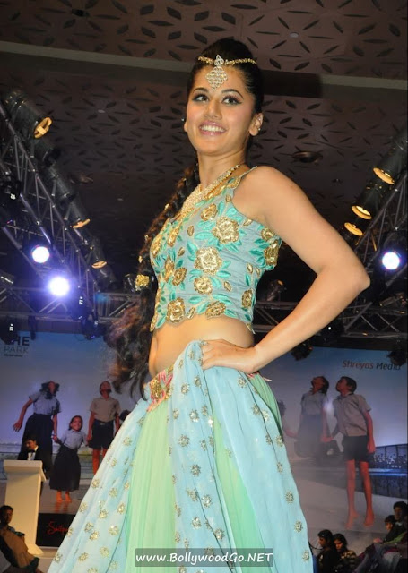 tapsee+ramp+walk+(17)