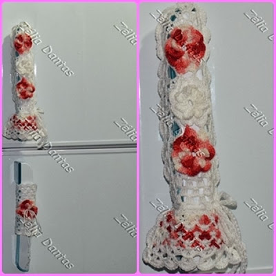 Pegador de geladeira em crochê com flor mesclada e ponto dupla face
