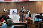 Sekjend PP PMTI Dating Palembangan Berikan Sambutan dalam Ibadah Syukur PKB di Gereja Toraja Jemaat Jatiwaringin, Bekasi