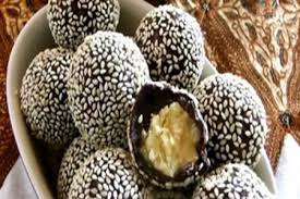 Recipes to Make Onde-Onde Ketan Black