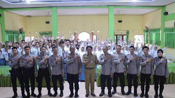 Polres Kediri Beri Sosialisasi Penerimaan Polri 2023 di SMAN 2 Pare