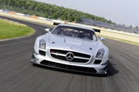 [Mercedes Benz SLS AMG GT3 - clic para foto en HD]