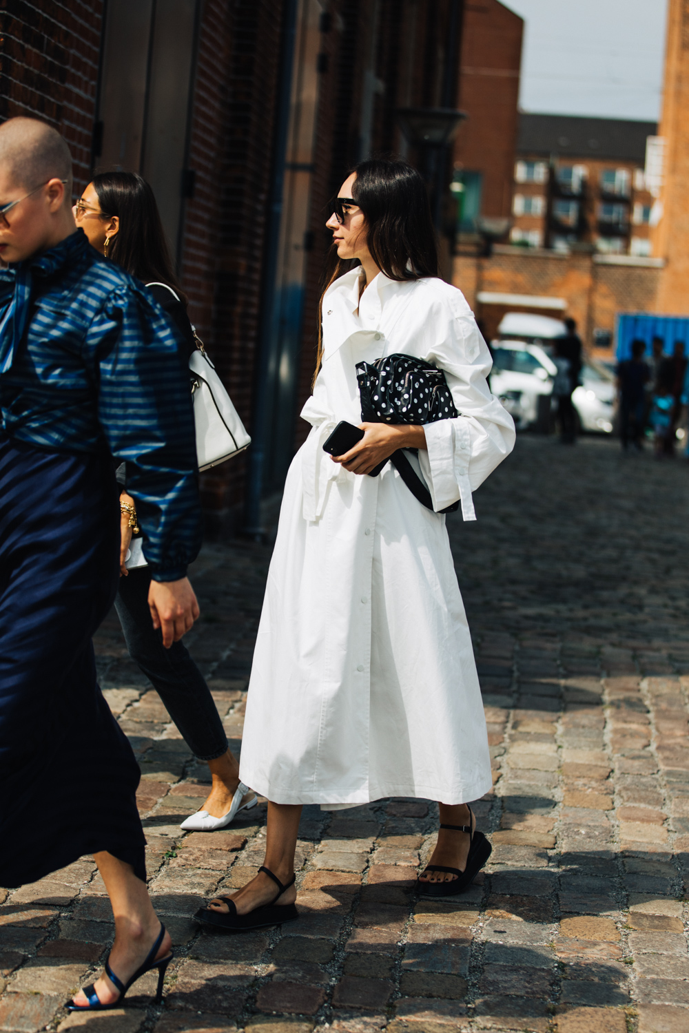 The Best White Shirt Dresses For Fall – Street Style Outfit Inspiration
