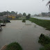 Forte chuva provoca alagamentos em Santa Luzia nesta segunda