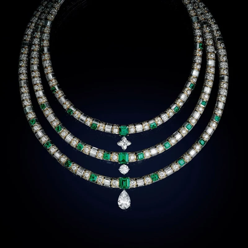 L’Aventure necklace from Louis Vuitton High Jewelry collection.