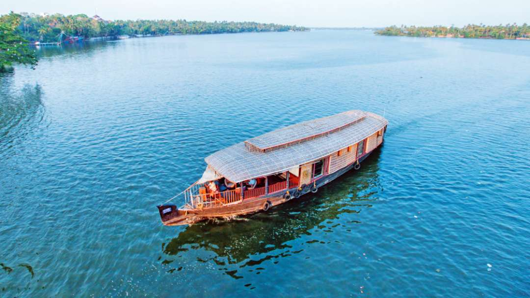 Ashtamudi Lake