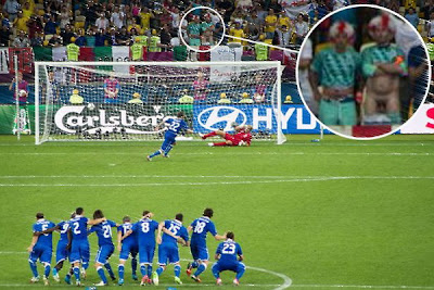 During the quarter a bout of Euro 2012 England – Italy, when it came to a penalty shoot-out, English fans in an original way decided to prevent the Italian players to punch penalties