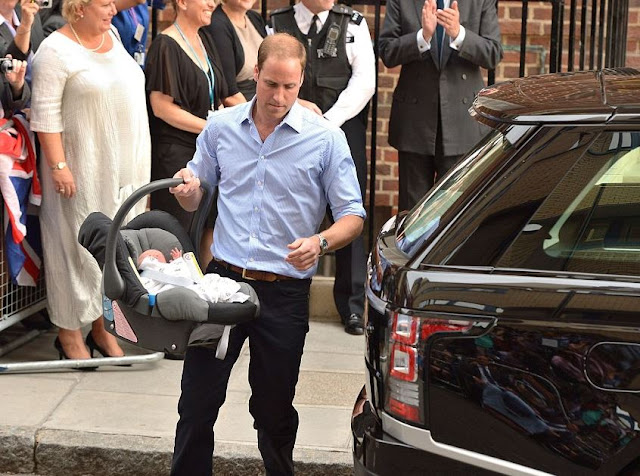 First Pics Of Kate And Prince William's Royal Baby