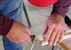 1411065 Nov 06 Using The Coping Saw