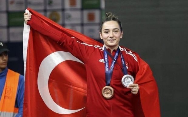 İrəvanda qızıl medal qazanan atlet: “Prezident və xanımının təbriki məni qürurlandırdı”