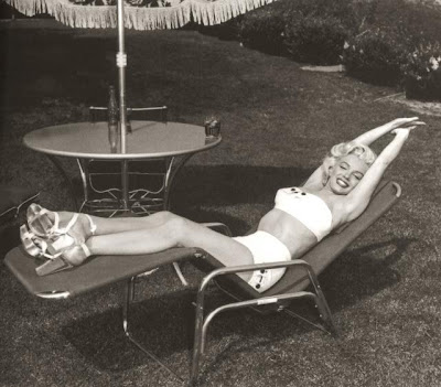 Marilyn Monroe swimsuit 38