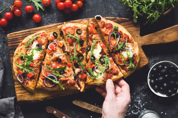 How to Make Delicious Homemade Pizza in 5 Easy Steps