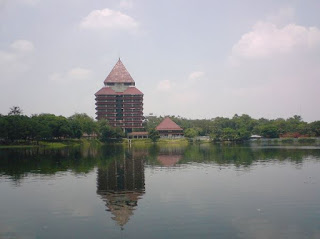Situ terbesar di areal kampus Universitas Indonesia, Depok