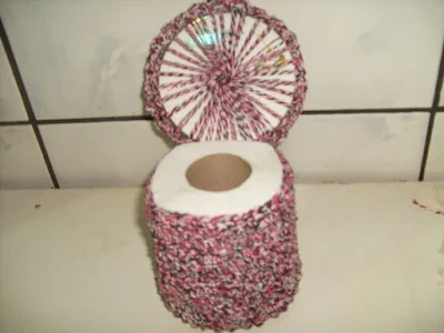 Porta papel higiênico de CDs