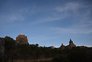 Vistas del castillo y la iglesia de Berdejo