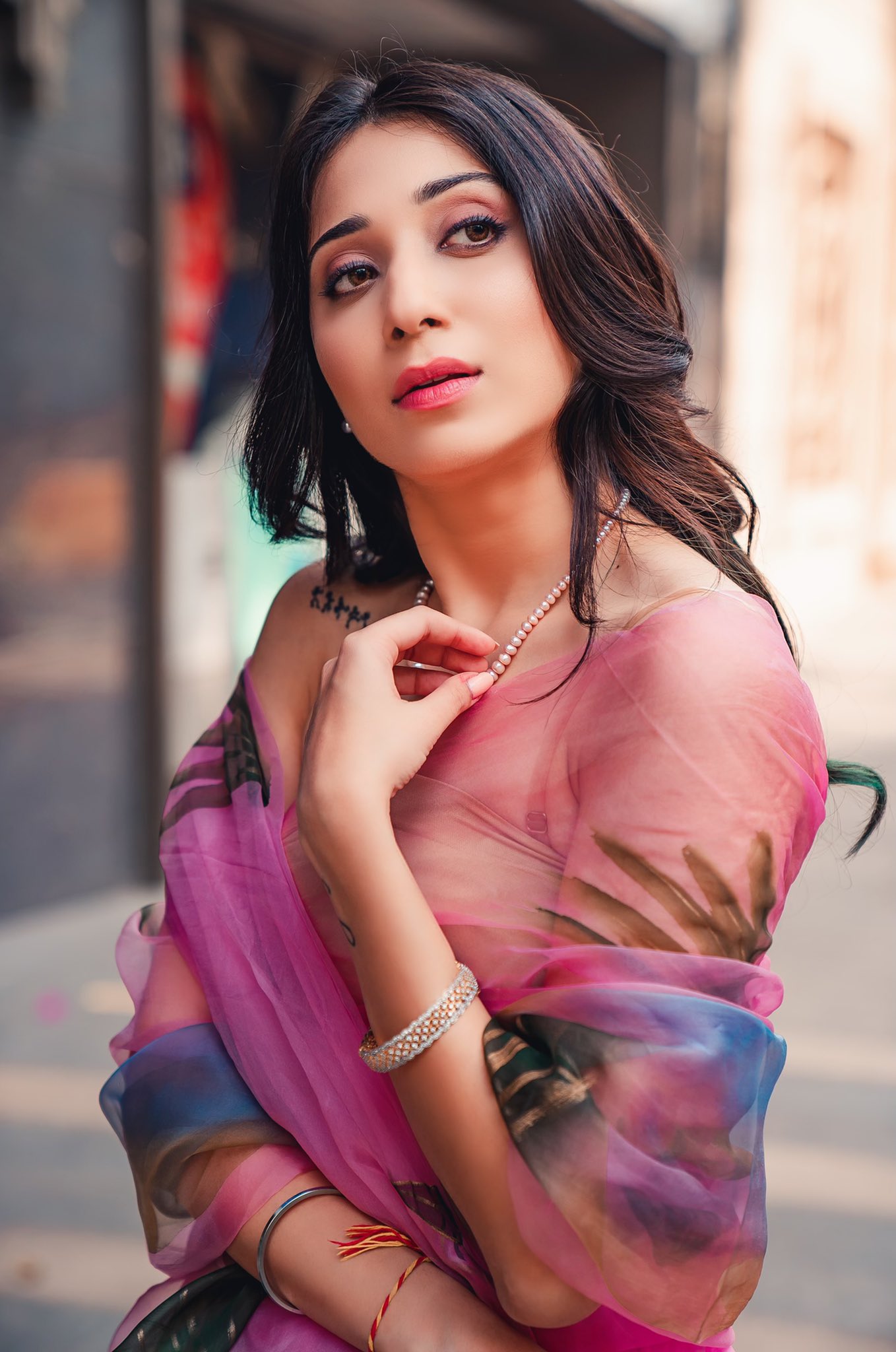 Vrushika Mehta HD UHD Photo