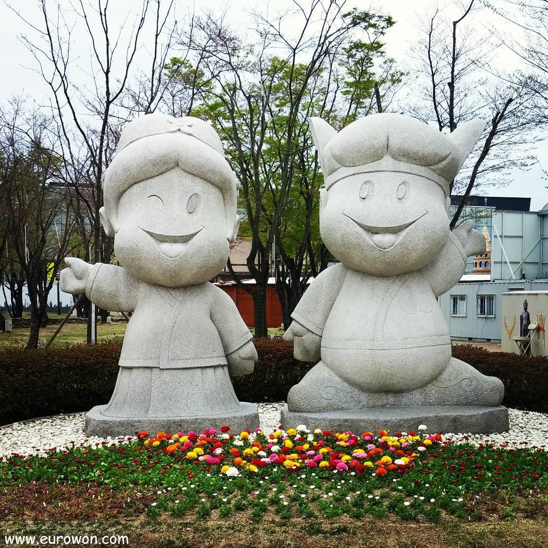 Mascotas de la ciudad coreana de Gyeonju