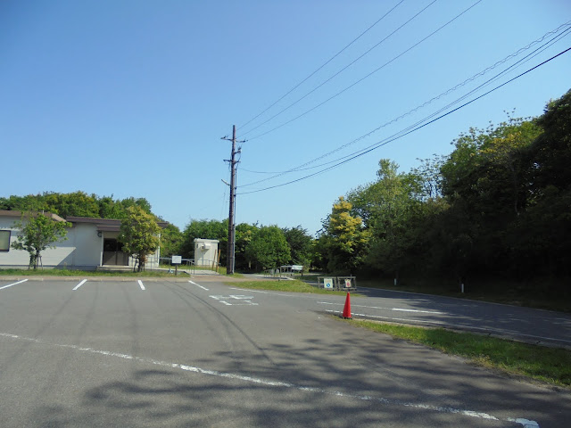 ５月のむきばんだ遺跡公園駐車場