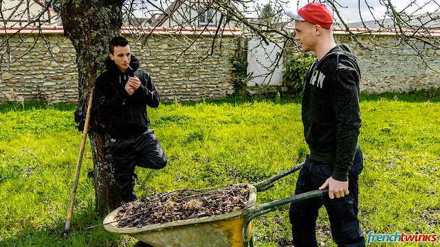 https://www.french-twinks.com/en/gay-porn-videos/piss-break-in-the-garden?id=36238368&trk=