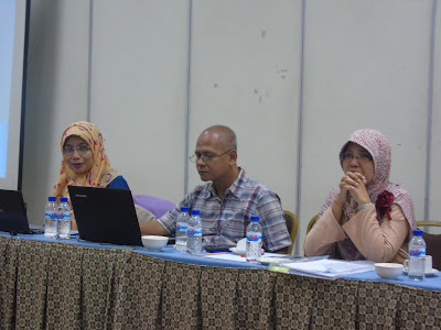 Mid-Term Performance Evaluation of USAID/Indonesia’s PRIORITAS Program