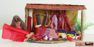 Antichi mestieri: casetta presepe mercante di stoffe, seta, tappeti Natale 2015 2