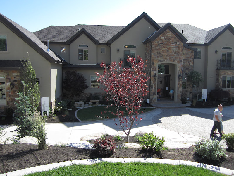 Utah Valley Parade of Homes 2012: Great 2-Story Family Room title=