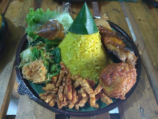 Tumpeng Mini