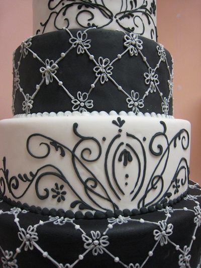 Wedding Cakes Pictures Black And White