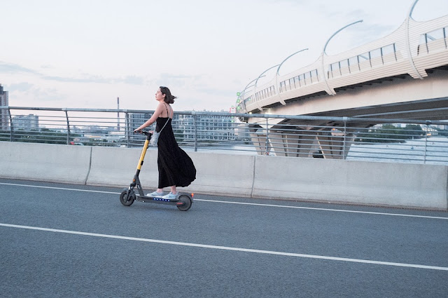 Patineta normal versus patineta eléctrica