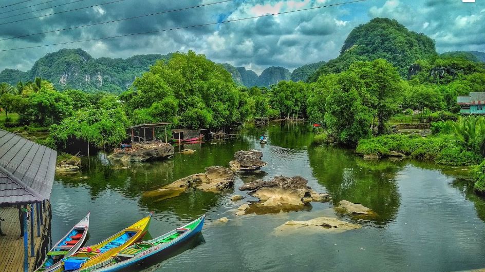 The Enchantment of the Beauty of Rammang-Rammang Maros, Indonesia