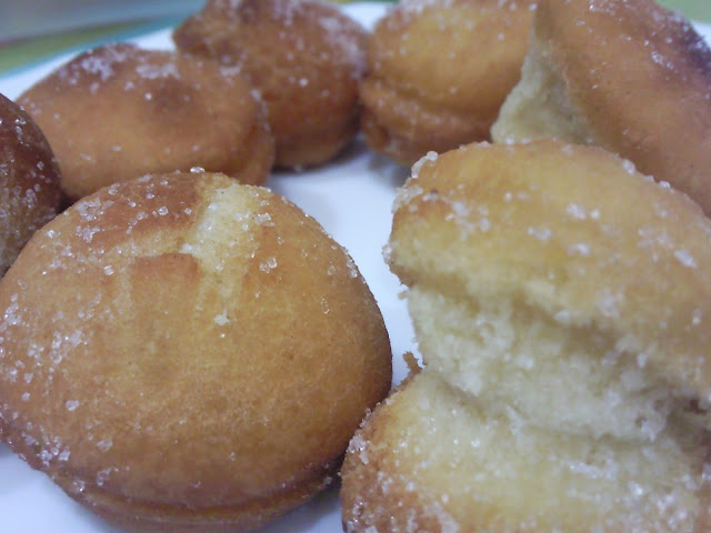 Bolitas de canela (bolas de rosquilla)