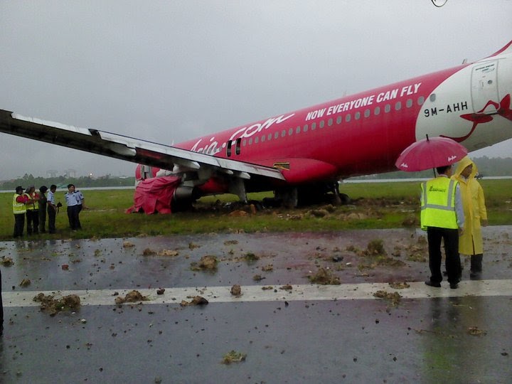 M-Knight: AirAsia Plane Skids At Kuching Airport