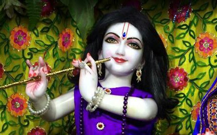 दुर्गा की तीसरी शक्ति का नाम चन्द्रघंटा देवी है । jyotishiji1