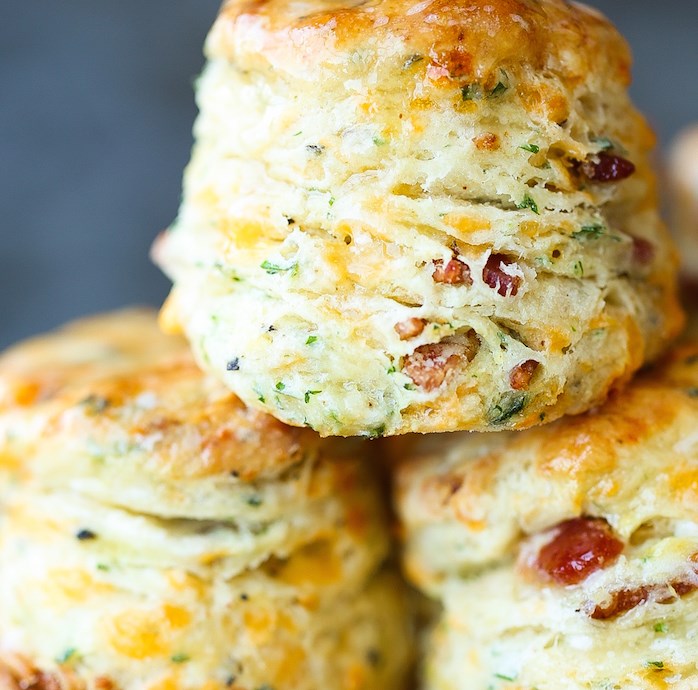 BLACK PEPPER CHEDDAR BACON BISCUITS #dinner #thebestrecipe