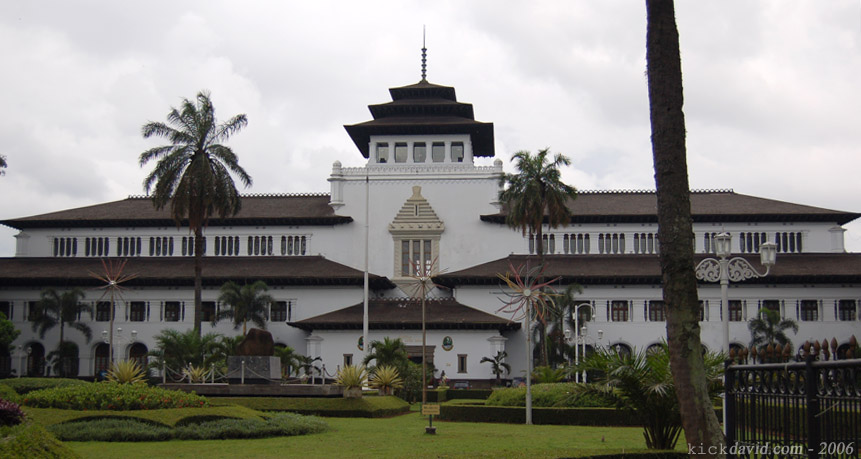 gedung_sate.jpg