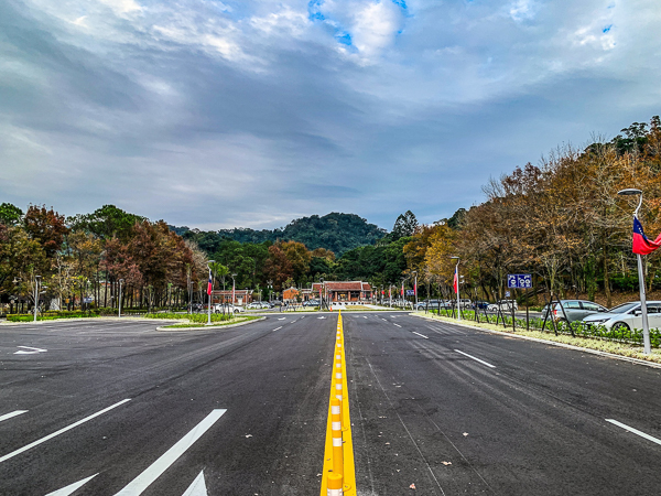 桃園大溪慈湖紀念雕塑公園(慈湖蔣公銅像公園)楓紅落羽松小橋流水